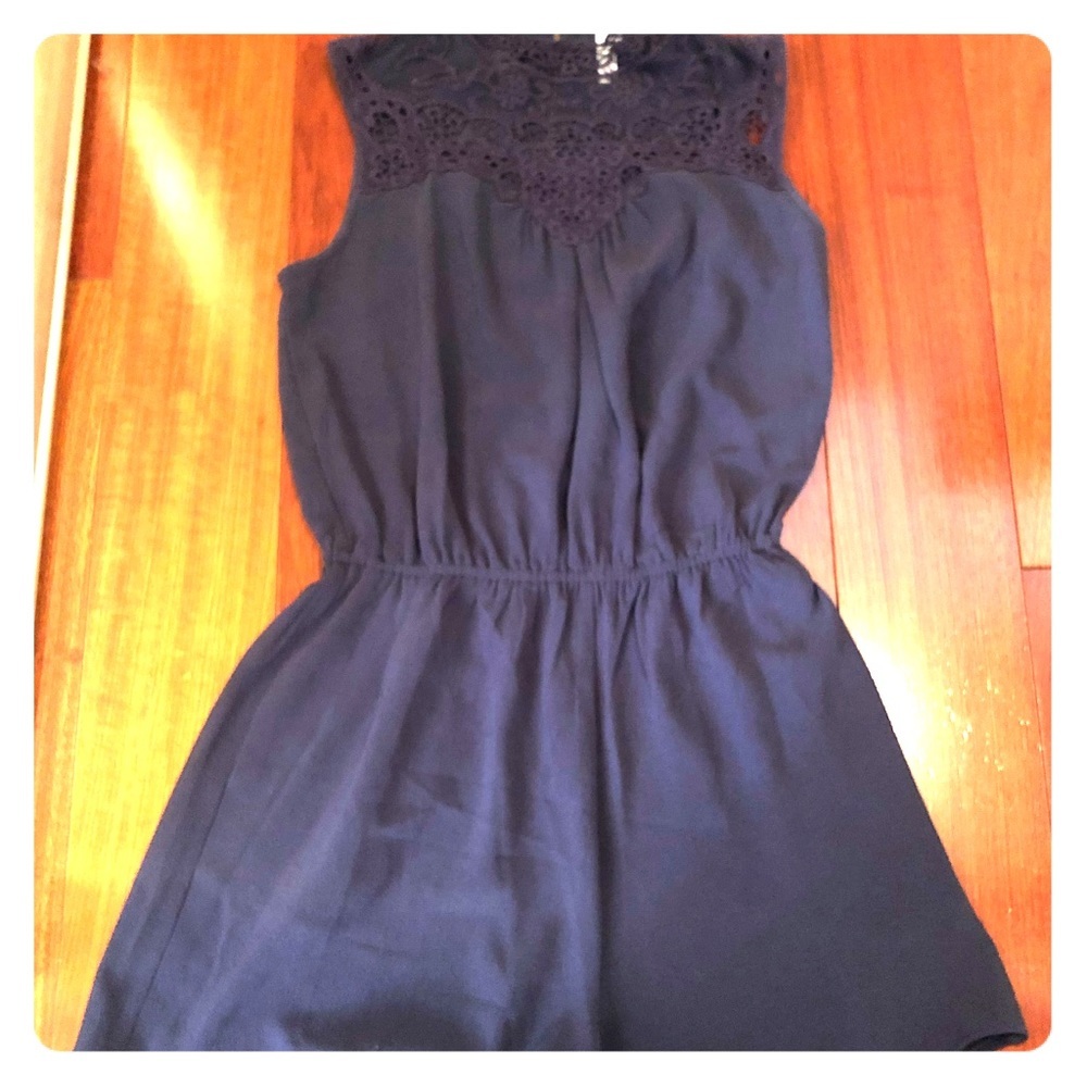 NWT NAVY BLUE XHILARATION  ROMPER M